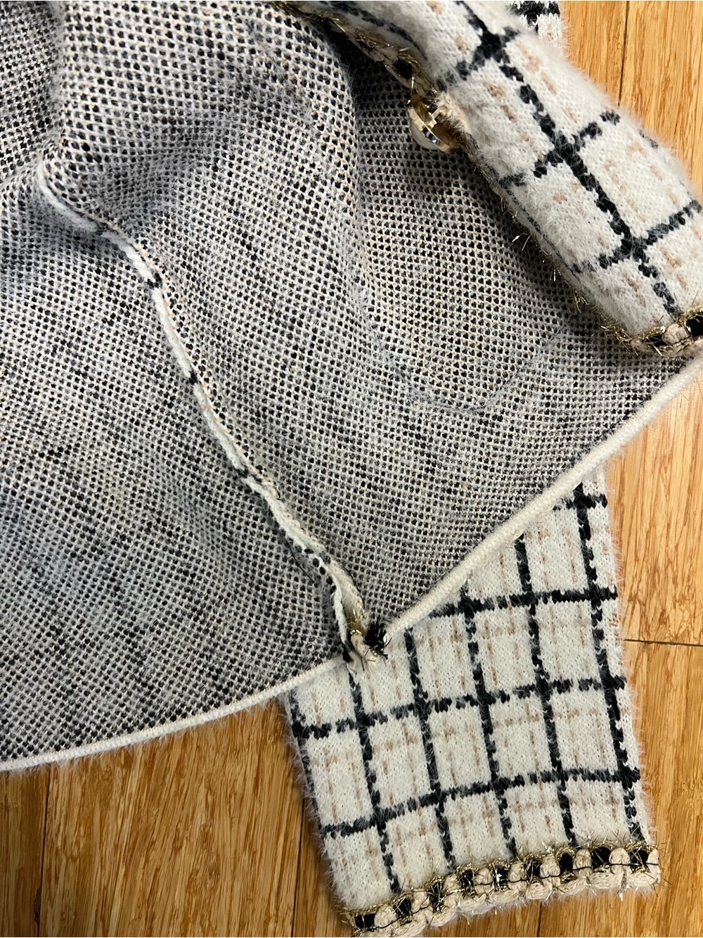 READ! DESIGNER CARDIGAN medium- large? - Picture 5 of 5